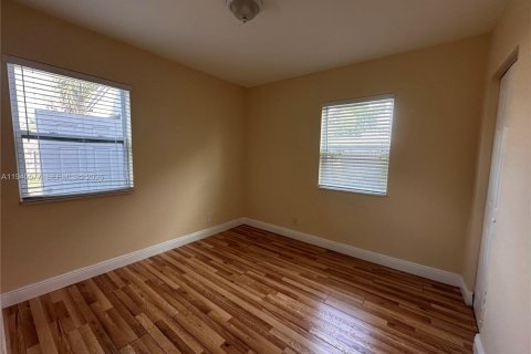 Villa ou maison à louer à Fort Lauderdale, Floride: 3 chambres, 103.86 m2 № 2002522 - photo 14