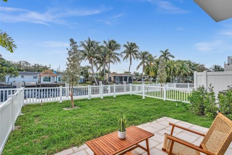 Touwnhouse à vendre à Dania Beach, Floride: 3 chambres, 193.24 m2 № 2038560 - photo 15