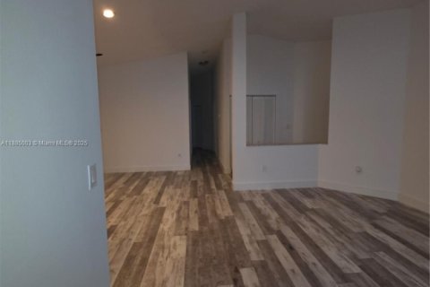 House in Weston, Florida 3 bedrooms, 168.71 sq.m. № 2012856 - photo 17