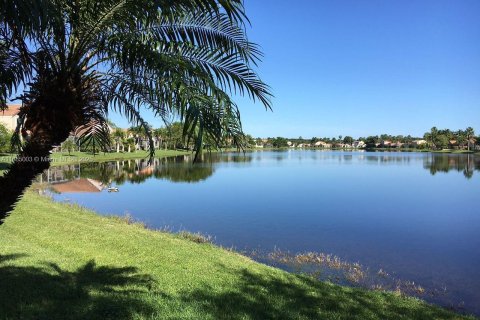 House in Weston, Florida 3 bedrooms, 168.71 sq.m. № 2012856 - photo 28