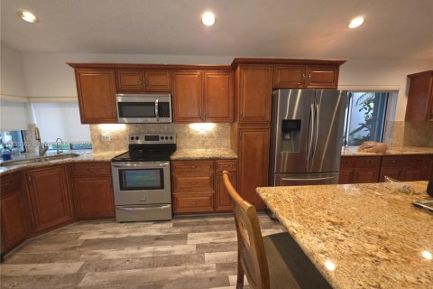 House in Weston, Florida 3 bedrooms, 168.71 sq.m. № 2012856 - photo 5