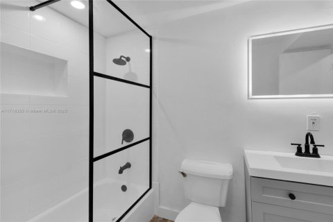 House in Fort Lauderdale, Florida 3 bedrooms, 119.01 sq.m. № 1942323 - photo 26