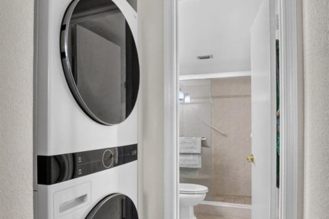 Купить кондоминиум в Дирфилд-Бич, Флорида 2 комнаты, 78.97м2, № 2265852 - фото 4