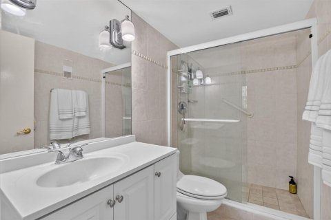 Купить кондоминиум в Дирфилд-Бич, Флорида 2 комнаты, 78.97м2, № 2265852 - фото 3