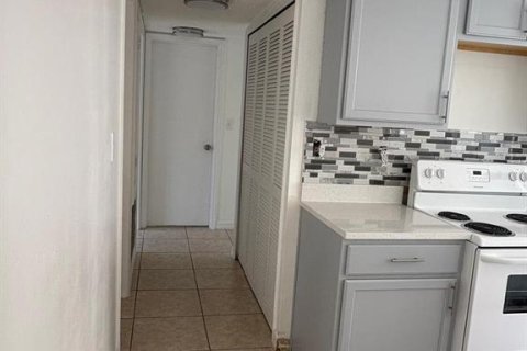 Apartment in Kissimmee, Florida 3 bedrooms, 116.13 sq.m. № 2266335 - photo 7