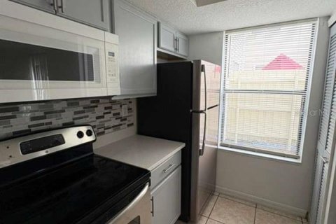 Apartment in Kissimmee, Florida 3 bedrooms, 116.13 sq.m. № 2266335 - photo 9