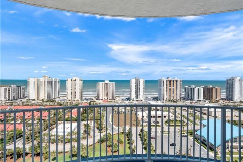 Condominio en venta en Daytona Beach Shores, Florida, 3 dormitorios, 230.4 m2 № 1732330 - foto 16