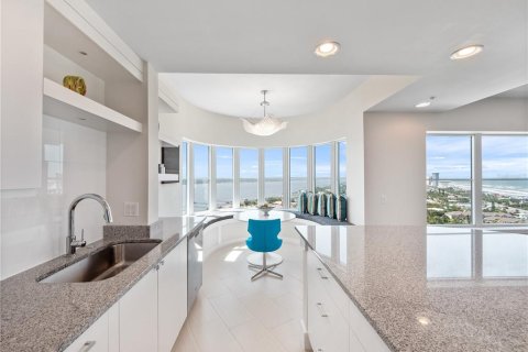 Condominio en venta en Daytona Beach Shores, Florida, 3 dormitorios, 230.4 m2 № 1732330 - foto 22