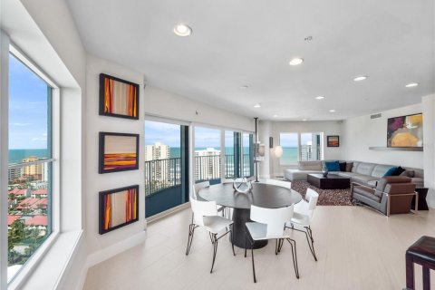Condominio en venta en Daytona Beach Shores, Florida, 3 dormitorios, 230.4 m2 № 1732330 - foto 15