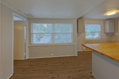 Casa en alquiler en Saint Petersburg, Florida, 3 dormitorios, 111.76 m2 № 1821332 - foto 6