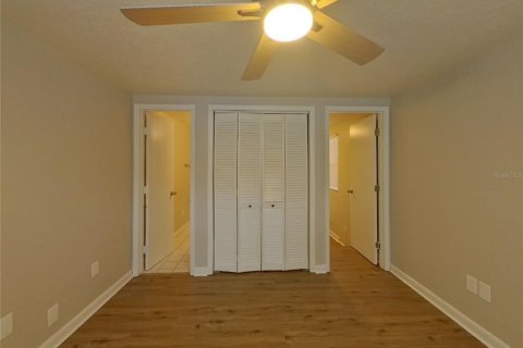 Casa en alquiler en Saint Petersburg, Florida, 3 dormitorios, 111.76 m2 № 1821332 - foto 8