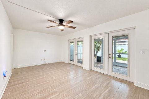 Touwnhouse à louer à Tampa, Floride: 2 chambres, 99.78 m2 № 2407017 - photo 9