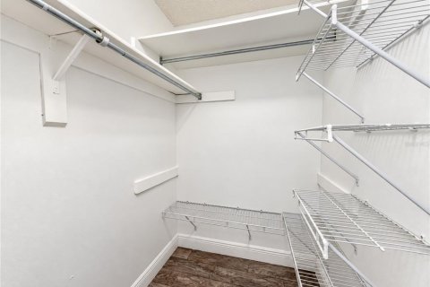 Touwnhouse à louer à Tampa, Floride: 2 chambres, 99.78 m2 № 2407017 - photo 20