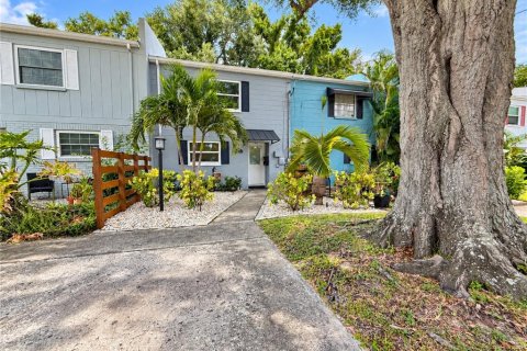 Touwnhouse à louer à Tampa, Floride: 2 chambres, 99.78 m2 № 2407017 - photo 27