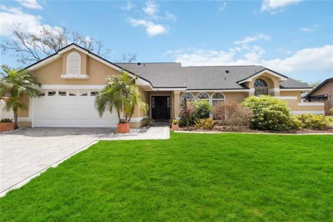Casa en Casselberry, Florida 4 dormitorios, 208.75 m2 № 2094265