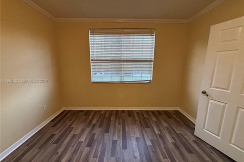 Купить таунхаус в Тамарак, Флорида 2 спальни, 114.27м2, № 2011146 - фото 16