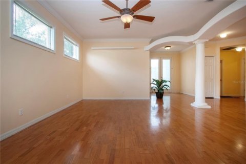 House in Ellenton, Florida 5 bedrooms, 332.22 sq.m. № 1719559 - photo 13
