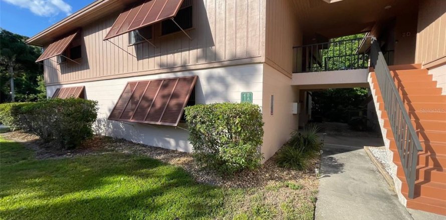 Condominio en Deltona, Florida, 2 dormitorios № 1734374