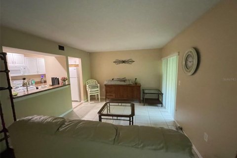 Condominio en venta en Deltona, Florida, 2 dormitorios, 83.33 m2 № 1734374 - foto 4