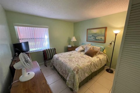 Condominio en venta en Deltona, Florida, 2 dormitorios, 83.33 m2 № 1734374 - foto 9