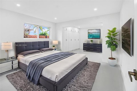 Casa en venta en Miami, Florida, 3 dormitorios, 169.36 m2 № 2002941 - foto 12