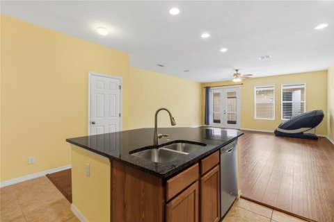 Touwnhouse à vendre à Windermere, Floride: 3 chambres, 174.75 m2 № 2309965 - photo 9