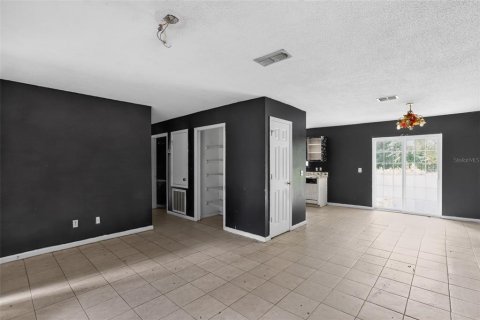 House in Greenwood, Florida 3 bedrooms, 110.65 sq.m. № 2167106 - photo 6