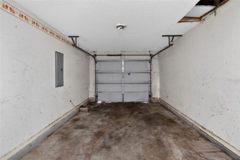 House in Greenwood, Florida 3 bedrooms, 110.65 sq.m. № 2167106 - photo 24