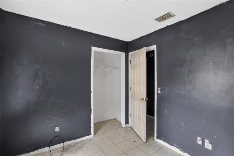 House in Greenwood, Florida 3 bedrooms, 110.65 sq.m. № 2167106 - photo 11
