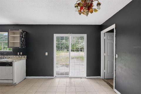 House in Greenwood, Florida 3 bedrooms, 110.65 sq.m. № 2167106 - photo 8