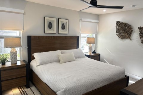 Condo in Sarasota, Florida, 2 bedrooms  № 1997878 - photo 8