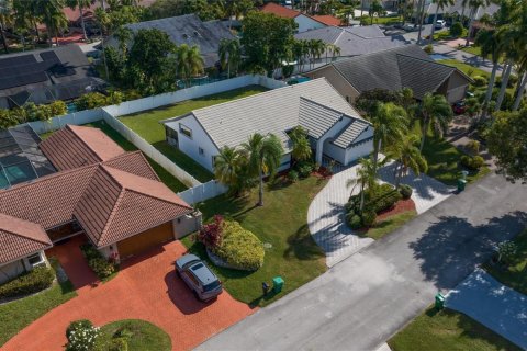 Villa ou maison à vendre à Tamarac, Floride: 3 chambres, 209.49 m2 № 2082405 - photo 19