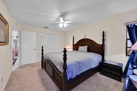 Villa ou maison à vendre à Tamarac, Floride: 3 chambres, 209.49 m2 № 2082405 - photo 15
