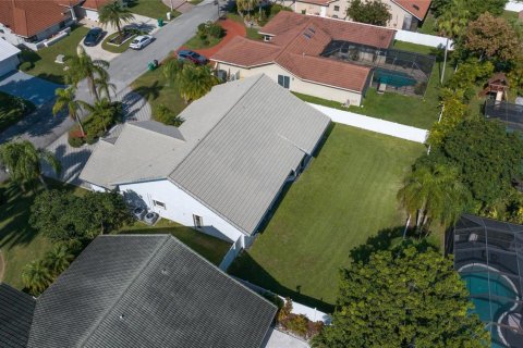 Villa ou maison à vendre à Tamarac, Floride: 3 chambres, 209.49 m2 № 2082405 - photo 8