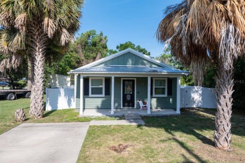 House in Alachua, Florida 3 bedrooms, 118.45 sq.m. № 1841638 - photo 1