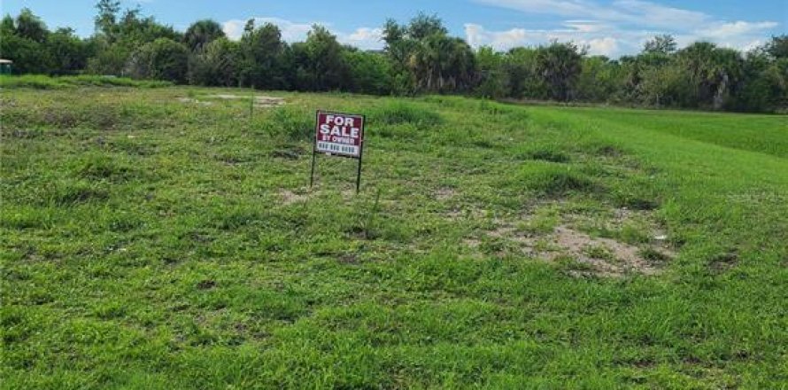 Land in Port Charlotte, Florida № 1520007