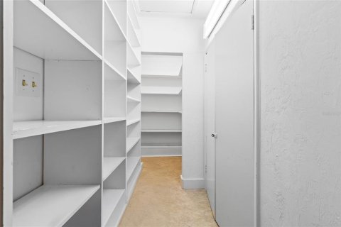 Casa en venta en Gainesville, Florida, 4 dormitorios, 318.19 m2 № 1884372 - foto 25