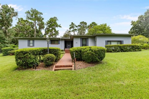 Casa en venta en Gainesville, Florida, 4 dormitorios, 318.19 m2 № 1884372 - foto 3