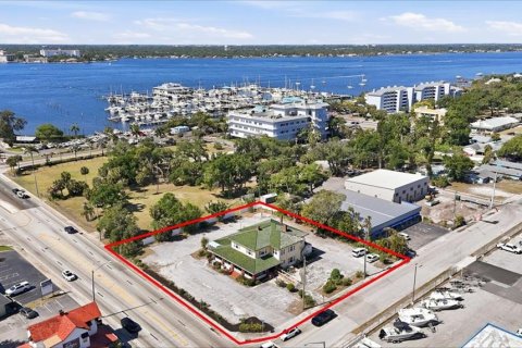 Commercial property in Palmetto, Florida 559.09 sq.m. № 2166029