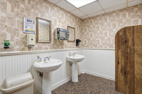 Commercial property in Palmetto, Florida 559.09 sq.m. № 2166029 - photo 27