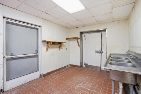 Commercial property in Palmetto, Florida 559.09 sq.m. № 2166029 - photo 23