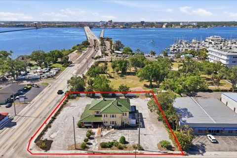 Commercial property in Palmetto, Florida 559.09 sq.m. № 2166029 - photo 4