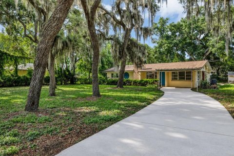 Casa en Leesburg, Florida 3 dormitorios, 151.8 m2 № 2329222