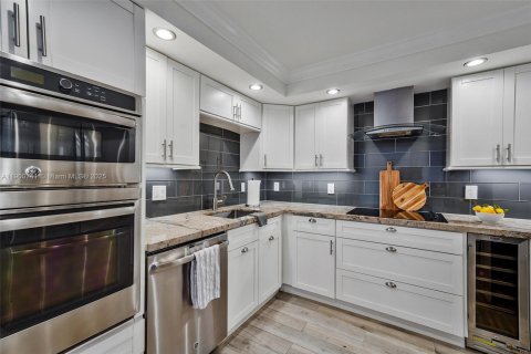 Купить кондоминиум в Саут-Палм-Бич, Флорида 2 спальни, 113.71м2, № 1955690 - фото 29