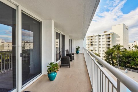 Condominio en venta en South Palm Beach, Florida, 2 dormitorios, 113.71 m2 № 1955690 - foto 18