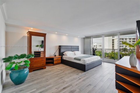 Condominio en venta en South Palm Beach, Florida, 2 dormitorios, 113.71 m2 № 1955690 - foto 8