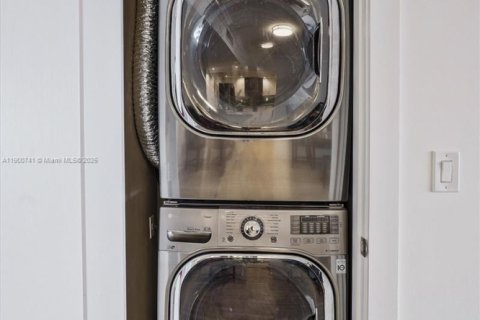 Condominio en venta en South Palm Beach, Florida, 2 dormitorios, 113.71 m2 № 1955690 - foto 7