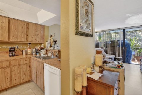 Touwnhouse à vendre à Davie, Floride: 2 chambres, 114.27 m2 № 2073813 - photo 13