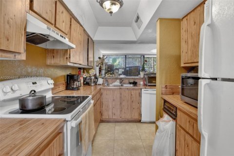 Touwnhouse à vendre à Davie, Floride: 2 chambres, 114.27 m2 № 2073813 - photo 8