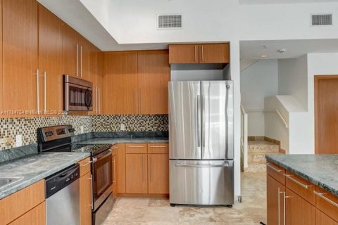 Снять в аренду кондоминиум в Серфсайд, Флорида 4 спальни, 283.91м2, № 1958786 - фото 12